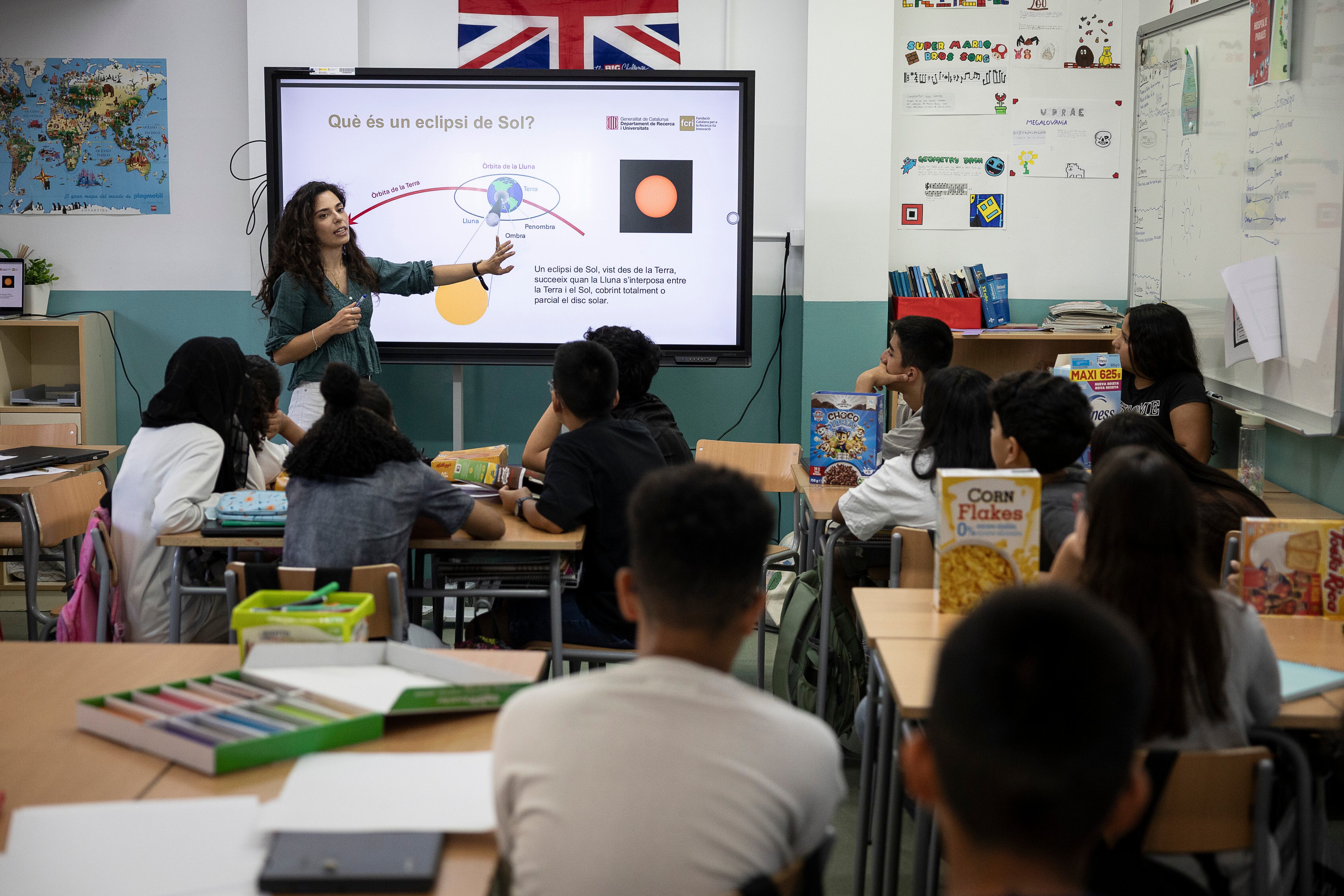 El eclipse de Sol total llega a las aulas: “Es algo especial para nuestra generación”