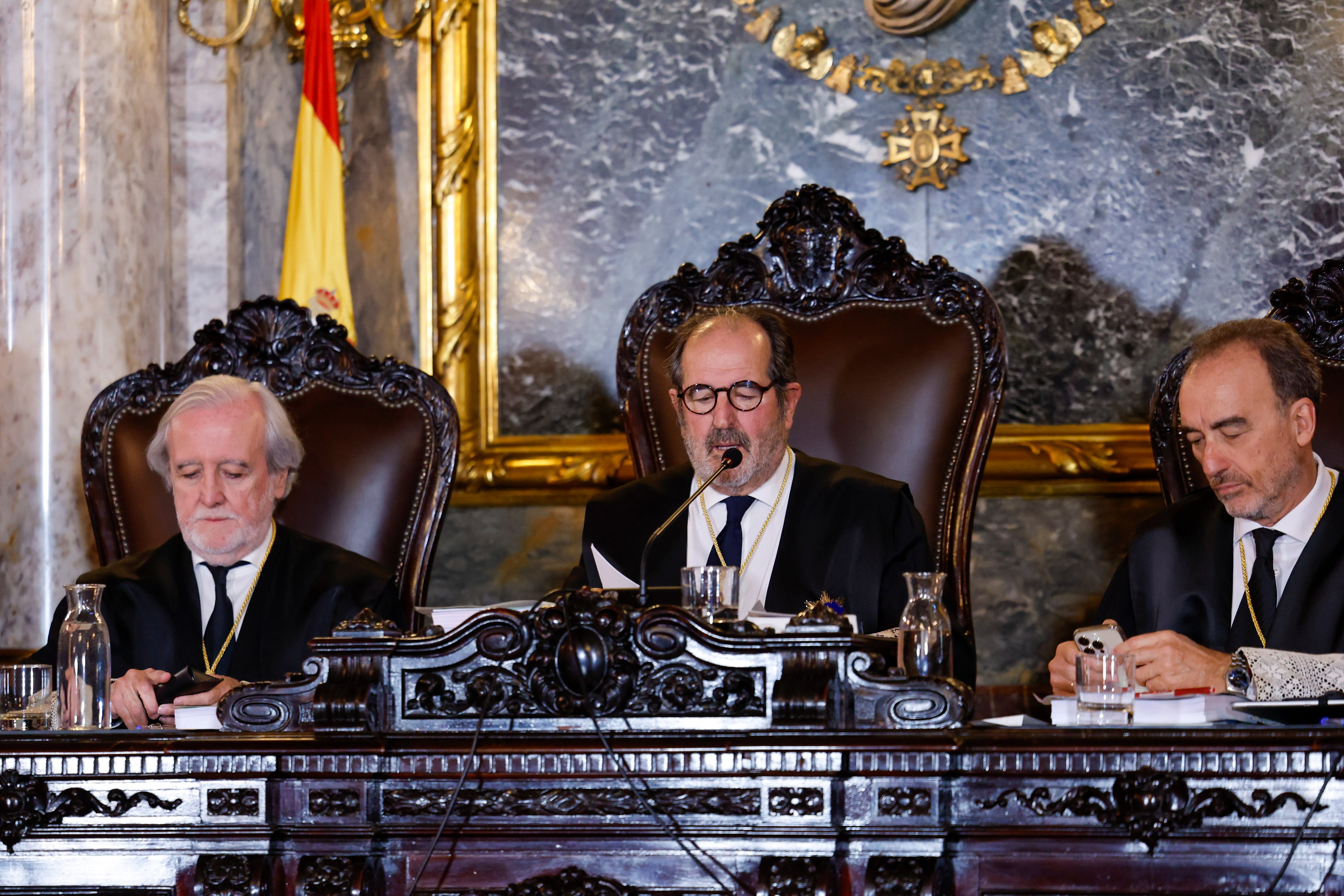 Tribunale Supremo disqualifica il Procuratore Generale per due anni per divulgazione di segreti