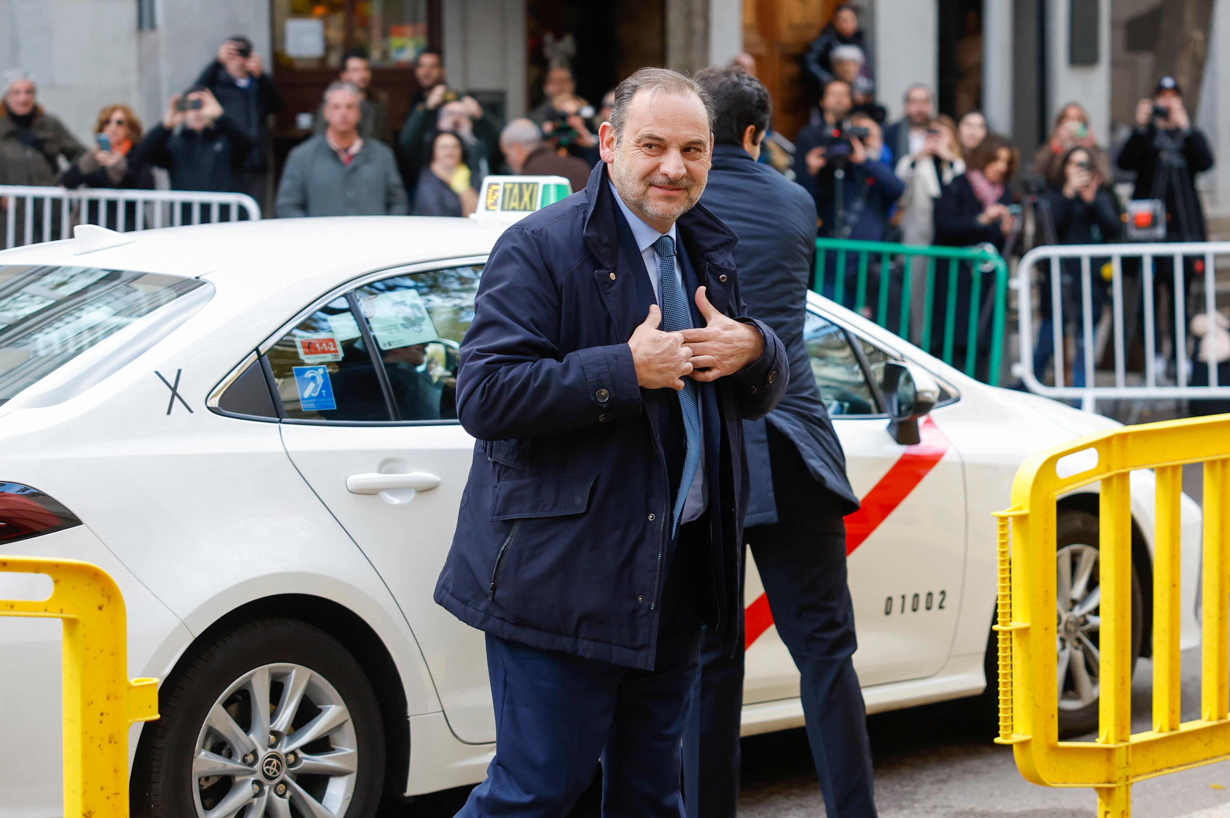 Ábalos niega en el Supremo las acusaciones contra él y señala a Aldama y Koldo García