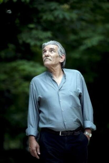 Miguel Montes Neiro pasea por el Retiro madrileño el pasado viernes.
