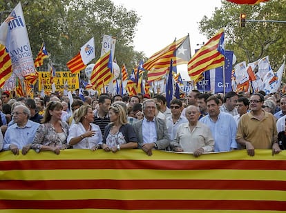 Capçalera de la manifestació de la Diada de l’11 de setembre de 2012, on hi era també Jordi Pujol. Aquesta mobilització molts historiadors l’esmenten com una de les claus que van anar empenyent Artur Mas cap a la seva posició sobiranista.