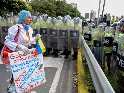 Protesta por la falta de medicinas, en febrero en Caracas.