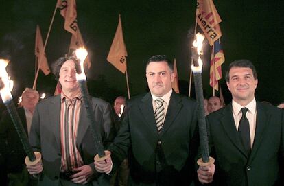 Joan Laporta, Jordi Portabella, Joan Puigcercós y Oriol Amoros recordando al presidente de la Generalitat republicana Lluís Companys en el castillo de Montjuic (Barcelona) en 2009.