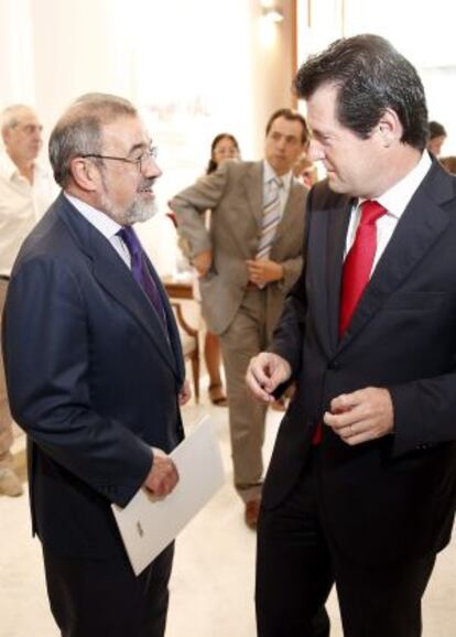 El presidente de Cierval, Jos&eacute; Vicente Gonz&aacute;lez, y el vicepresidente del Consell, Jos&eacute; Ciscar, en las jornadas.