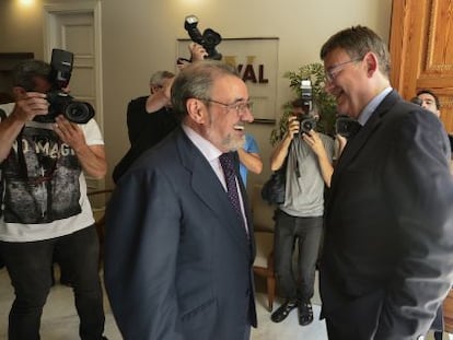 El l&iacute;der de Cierval, Gonz&aacute;lez, a la izquierda, con el presidente Puig.