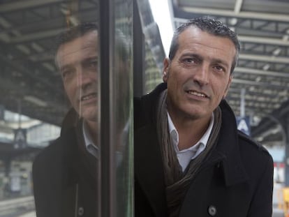 Eduardo Martín, en la estación del Este de París