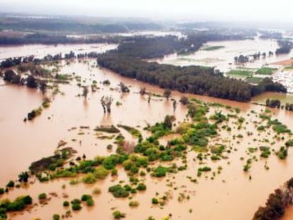 Imagen del pueblo de Barbaño, desalojado por la crecida del río