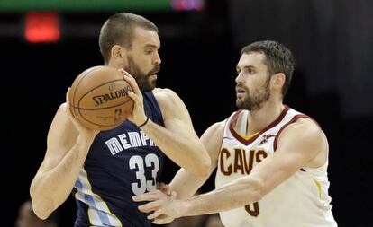 Marc Gasol y Kevin Love.