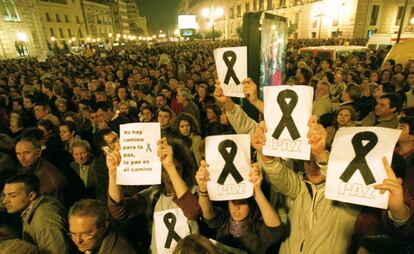 En Valencia salieron a la calle la tarde del 12 de marzo de 2004 unas 700.000 personas.