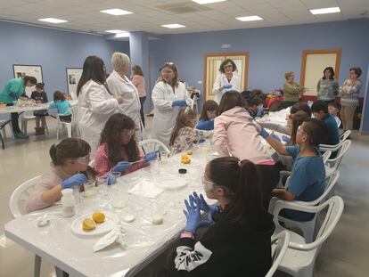 Dia internacional de la Mujer y la Niña en la Ciencia