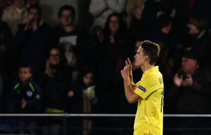 Denis Suárez celebra su gol al Nápoles.