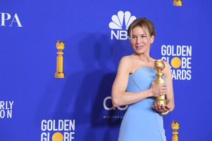 Renee Zellweger con su premio.