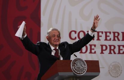 Andrés Manuel López Obrador, participa en una rueda de prensa el 13 de noviembre de 2020