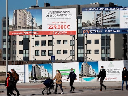 Promoción de viviendas en construcción en el barrio madrileño de El Cañaveral.