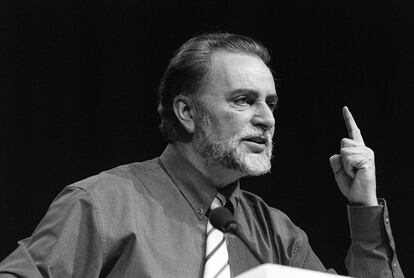 Julio Anguita durante una intervención en el 15º Congreso del Partido Comunista. 05/12/1998 Ricardo gutierrez