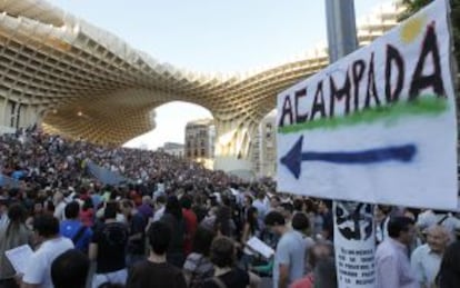 Una de las concentraciones del 15-M el año pasado en Sevilla. 