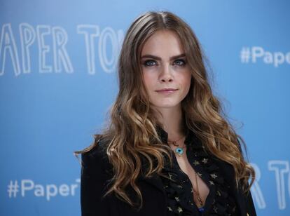 La top Cara Delevingne en la presentación de 'Ciudades de papel' en Londres.