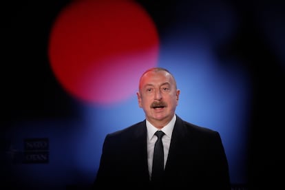 El presidente de Azerbaiyán, Ilham Aliyev, tras una reunión en la OTAN en Bruselas, el 14 de diciembre.