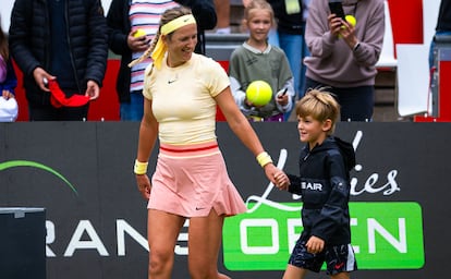 Azarenka y su hijo, el año pasado durante un torneo en Berlín.