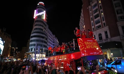 El combinado nacional recorre este lunes las calles de Madrid.