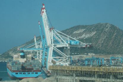 Un muelle de atraque del nuevo puerto Tánger Med