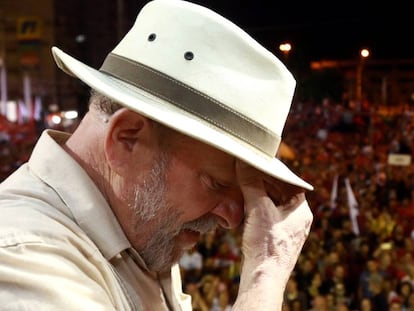 Ex-presidente Luiz Inácio Lula da Silva durante caravana em São Leopoldo, Rio Grande do Sul.