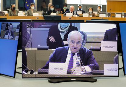 El vicepresidente del BCE, Luis de Guindos, durante su intervención en el Parlamento Europeo.