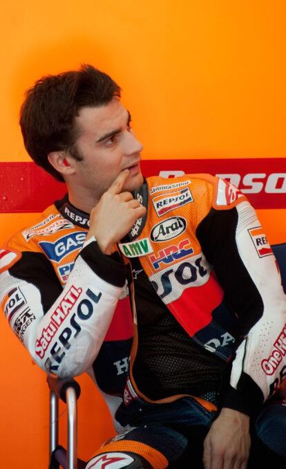 Dani Pedrosa en el box de Honda en Malasia.