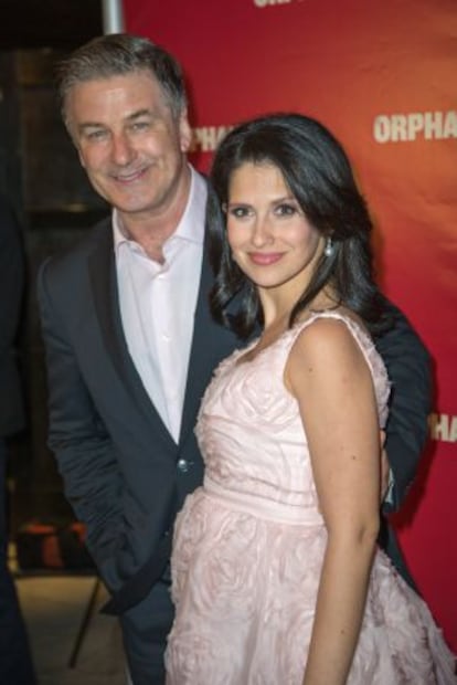 Alec e Hilaria Baldwin, el 18 de abril en el estreno de 'Orphans'