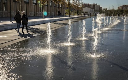 El área del agua, con surtidores y fuentes.