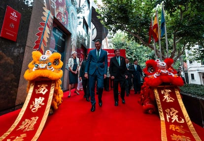 El presidente de Gobierno, Pedro Sánchez, en el Instituto Cervantes en Shanghái, China, el lunes.