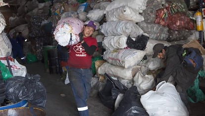 María Marquez empezó como recicladora al lado de su abuela cuando tenía 13 años.