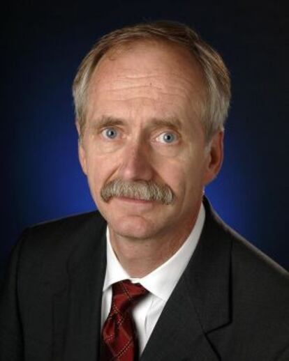 William H. Gerstenmaier, administrador asociado para la Exploración y Operaciones Tripuladas de la NASA