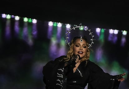 Madonna, durante el concierto en la playa de Copacabana.