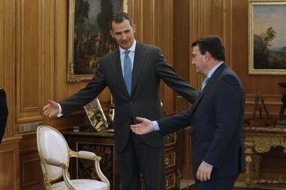 Felipe VI recibe al portavoz del PNV en el Congreso, Aitor Esteban.