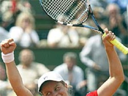 Kim Clijsters celebra su victoria sobre la rusa Nadia Petrova.