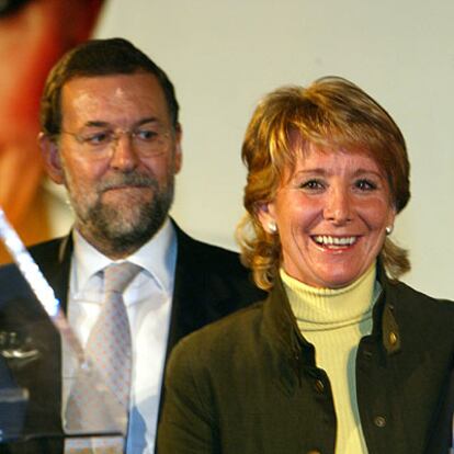 Mariano Rajoy y Esperanza Aguirre.
