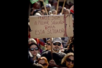 La protesta ha sido convocada por el principal sindicato luso, la CGTP.