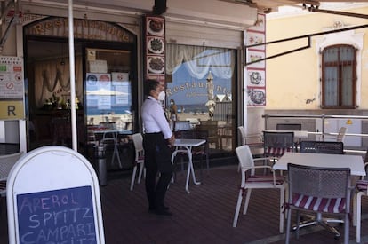 Restaurante vacío en Tenerife