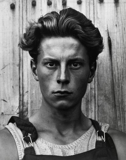 'Young boy, Gondeville, Charente, Francia', 1951, de Paul Strand. Fundación Mapfre.