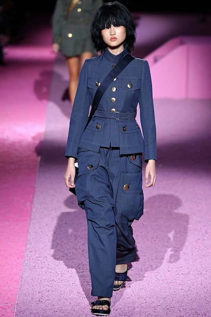 El uniforme militar de Marc Jacobs