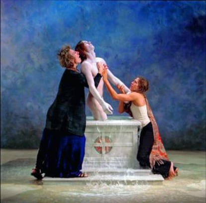 Fotograma de 'Emergence', de Bill Viola.