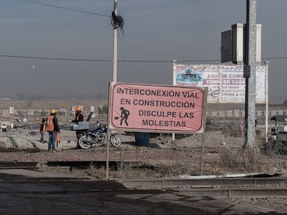 Obras de acceso al futuro Aeropuerto Internacional Felipe Ángeles.