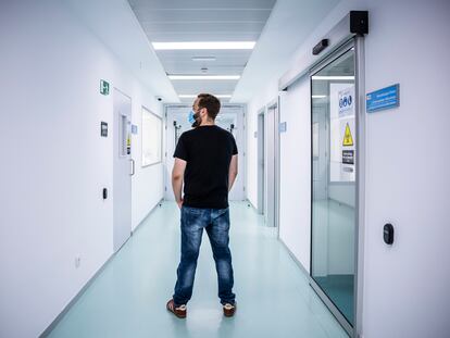 41-year-old Fernando at the Gregorio Marañón Hospital in Madrid, where he has gone for treatment for his addiction to 'chemsex.'