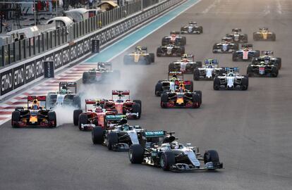 Primeras vueltas en el circuito de Yas Marina, Abu Dabi.