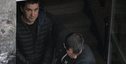 Otegi, durante un permiso penitenciario extraordinario concedido en 2014 por el fallecimiento de su suegra.