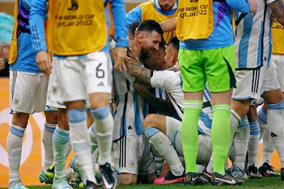 Lionel Messi celebra el tercer tanto para Argentina. 