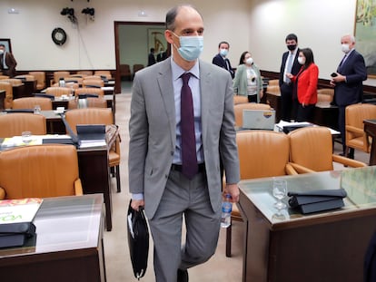 Manuel Morocho, inspector jefe de la Policía Nacional, a su llegada a la comisión del Congreso que investiga la Operación Kitchen, el pasado marzo.