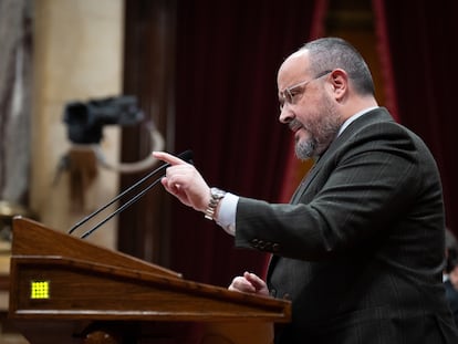 El presidente del PP de Cataluña, Alejandro Fernández, en el Parlamento catalán.