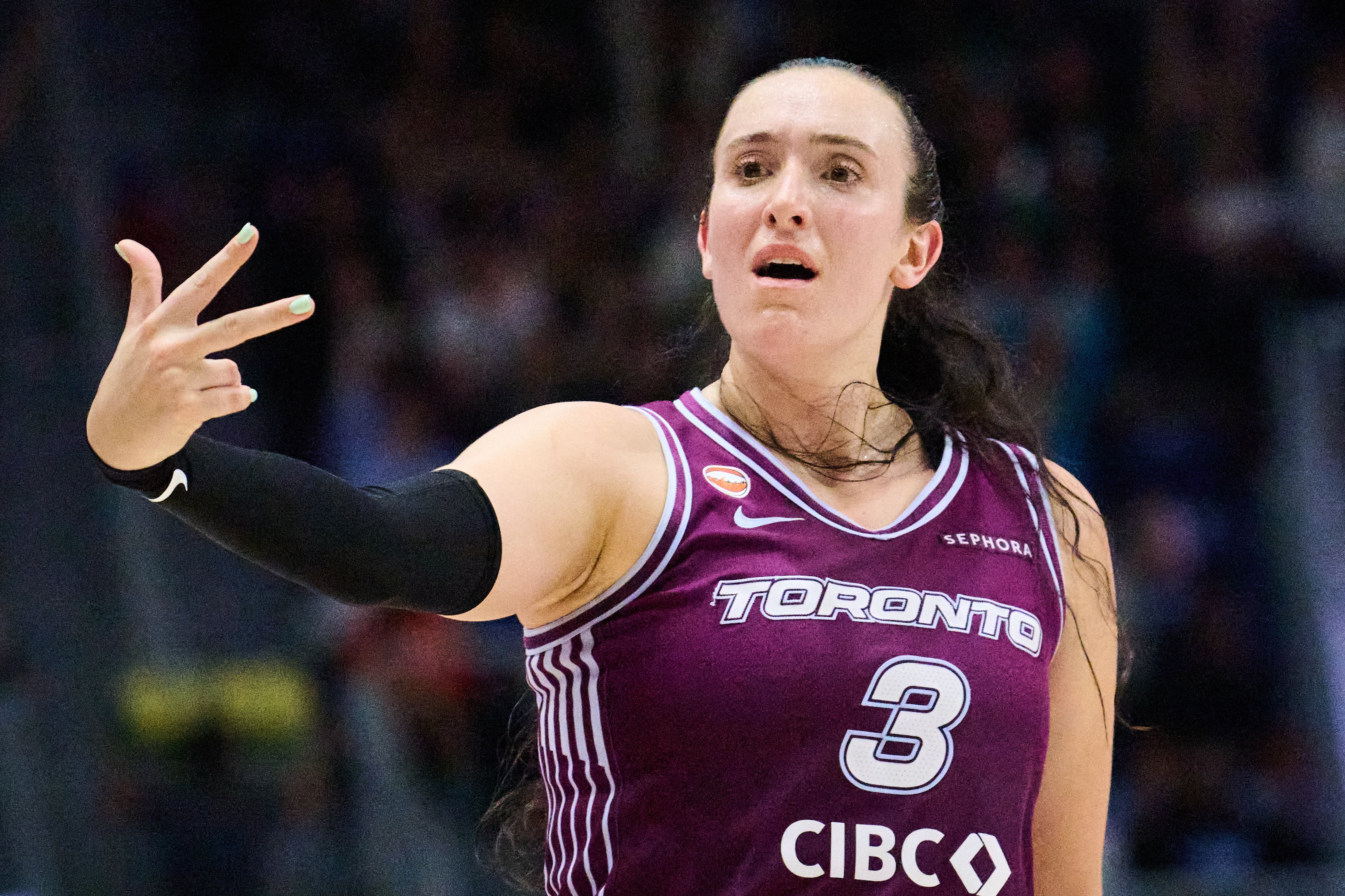 La efervescencia de 'Money' Mabrey: iguala el récord de anotación de la WNBA con 53 puntos en una jornada excepcional